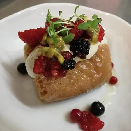 Logis Les Airelles En Bray 2*