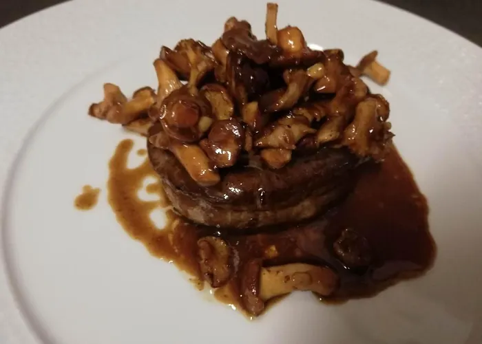 Logis Les Airelles En Bray Hotel 2*