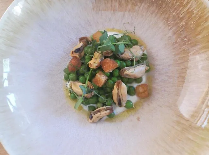 Hotell Logis Les Airelles En Bray 2*