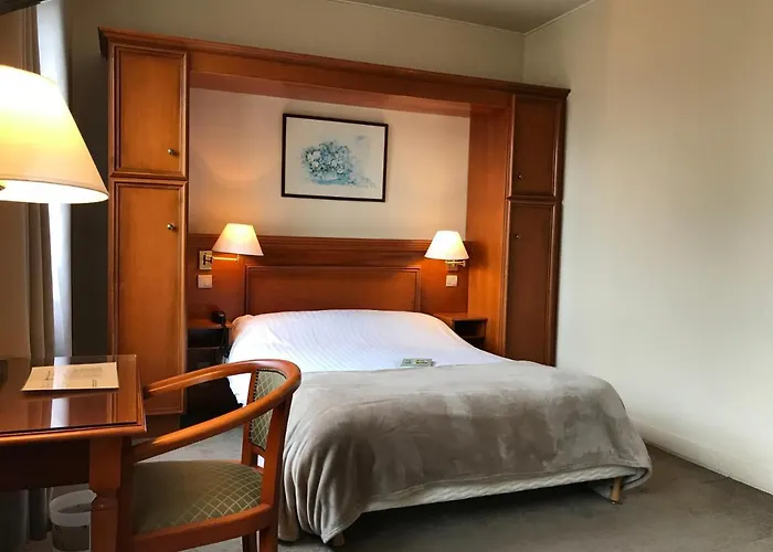 Logis Les Airelles En Bray