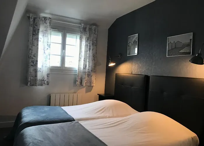 Logis Les Airelles En Bray Hotel Neufchâtel-en-Bray