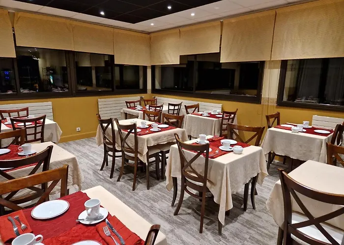 Logis Les Airelles En Bray Hotel Neufchâtel-en-Bray